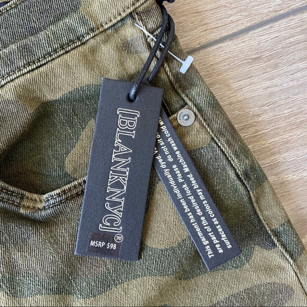 NWT BlankNYC The Reade Crop Camouflage Skinny Jean - Picture 7 of 13